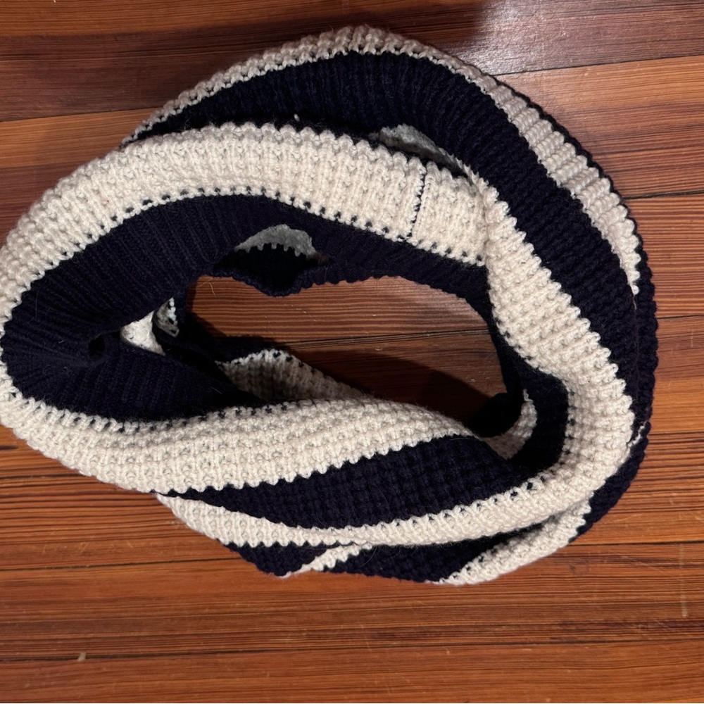 Gap infinity/ snood scarf, navy and white stripe, O/S